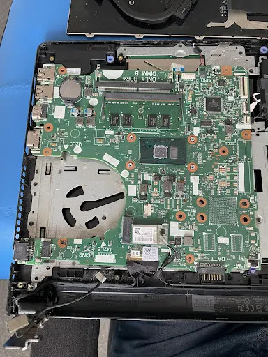 Naprawa komputerów, laptopów i własne strony WWW | Informatyk z Kalisza